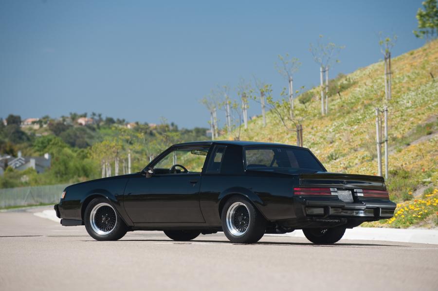  Buick Regal Grand National 1987 года  (фото 6 из 6)